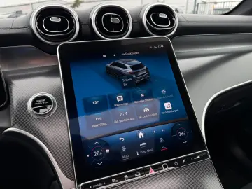 MERCEDES-BENZ GLC 300e AMG Line 4-Matic Panoramadach ACC