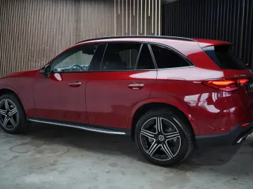 MERCEDES-BENZ GLC 300e 4Matic AMG   Night   HuD   360   Pano