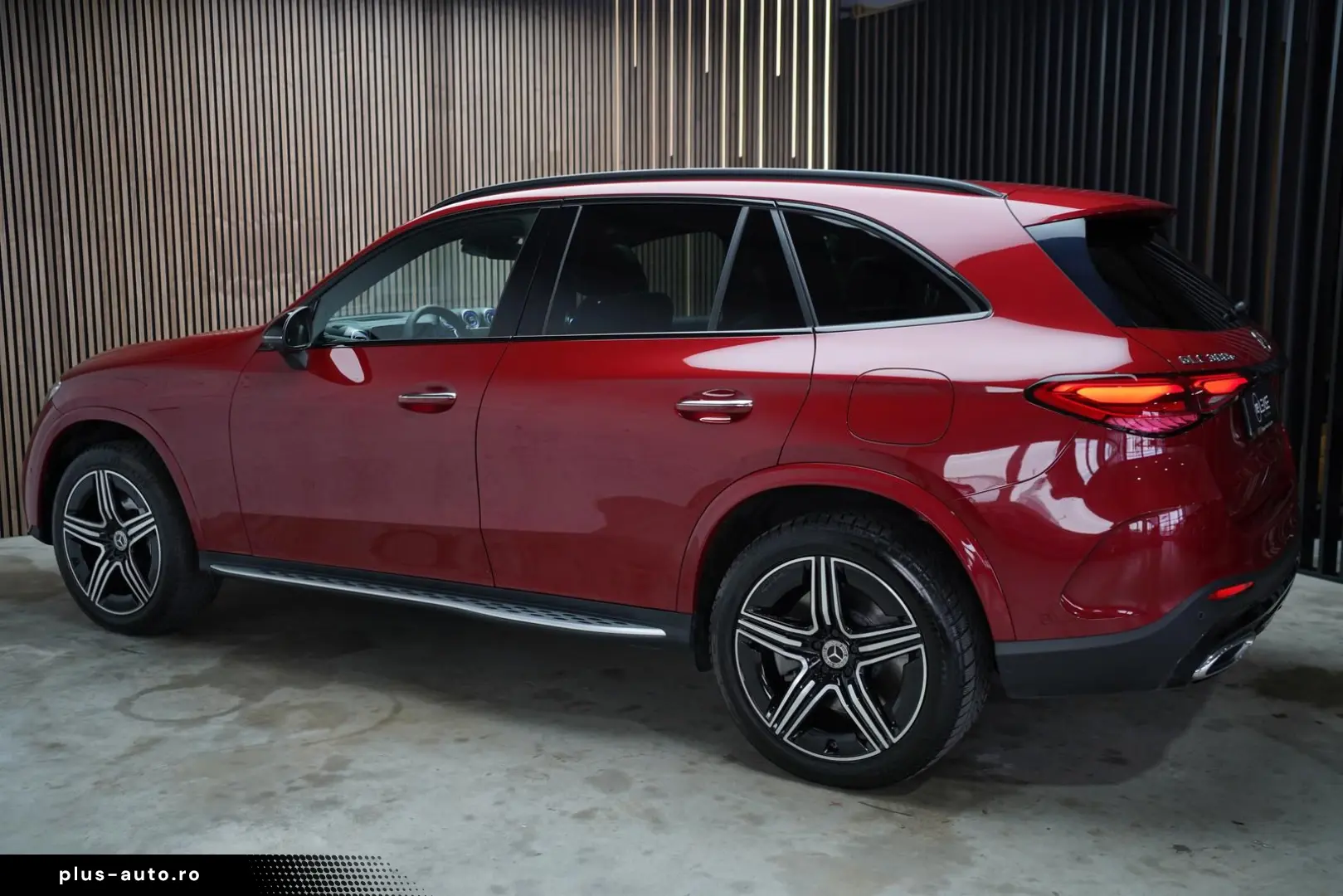 MERCEDES-BENZ GLC 300e 4Matic AMG   Night   HuD   360   Pano