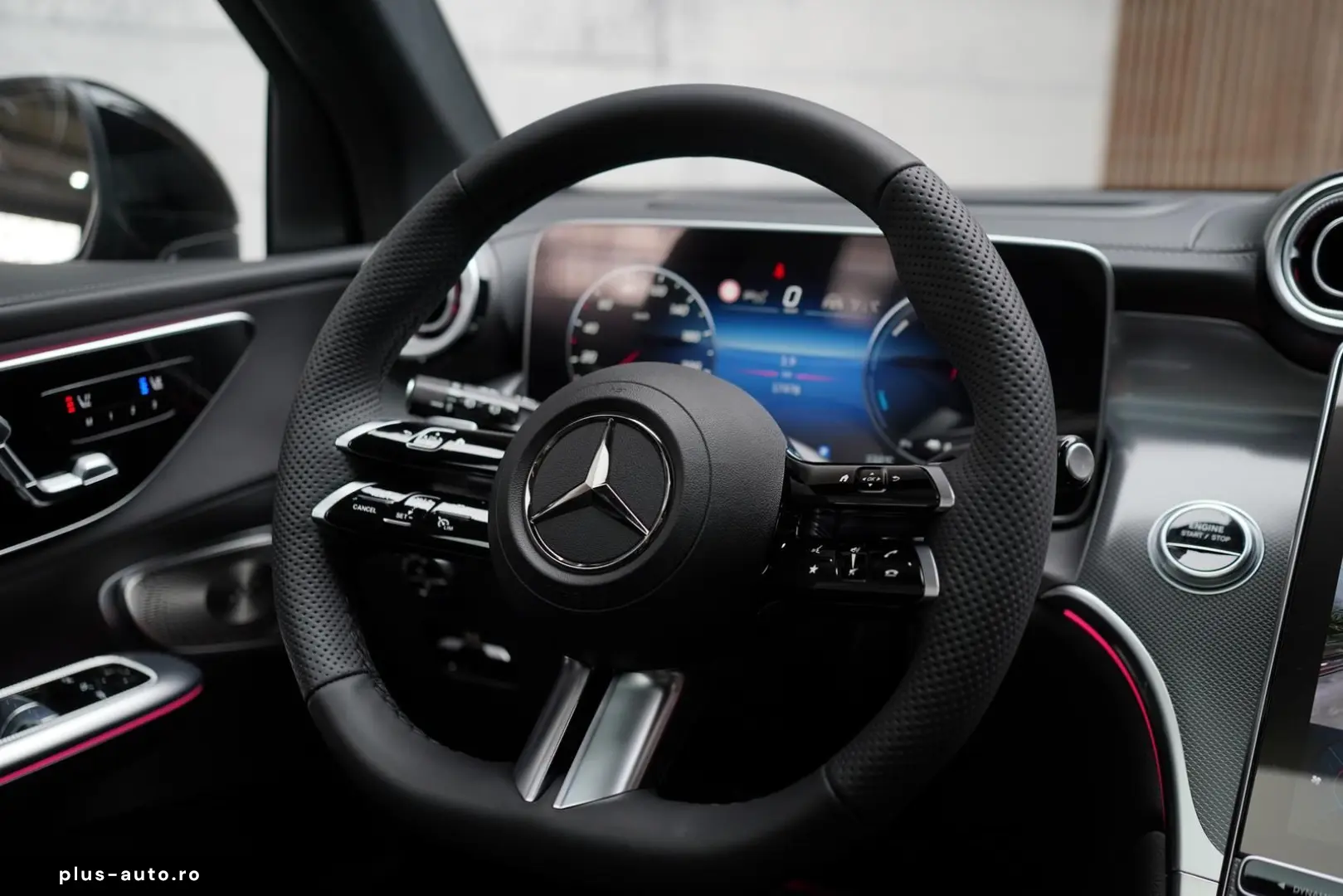 MERCEDES-BENZ GLC 300e 4Matic AMG   Night   HuD   360   Pano