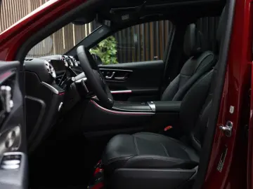 MERCEDES-BENZ GLC 300e 4Matic AMG   Night   HuD   360   Pano