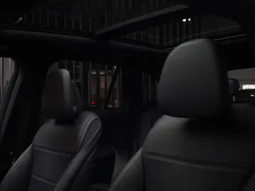 MERCEDES-BENZ GLC 300e 4Matic AMG   Night   HuD   360   Pano