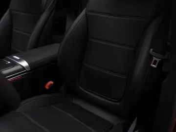 MERCEDES-BENZ GLC 300e 4Matic AMG   Night   HuD   360   Pano