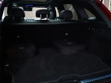 MERCEDES-BENZ GLC 300e 4Matic AMG   Night   HuD   360   Pano