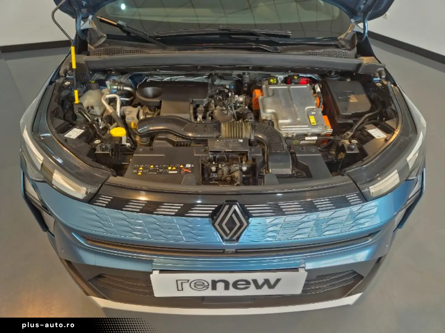 RENAULT SYMBIOZ E-Tech full hybrid 145 iconic