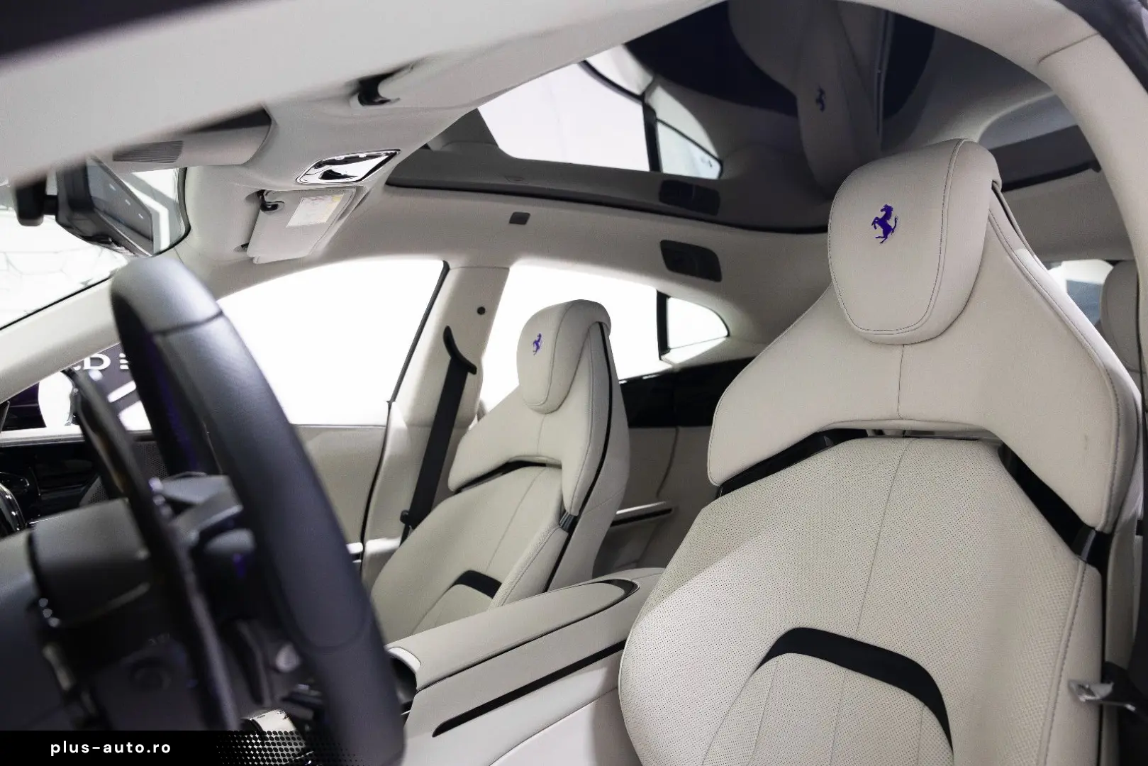 FERRARI PUROSANGUE LIFT MASSAGE PANO EXTRACAMPIONARIO