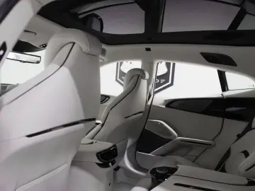 FERRARI PUROSANGUE LIFT MASSAGE PANO EXTRACAMPIONARIO