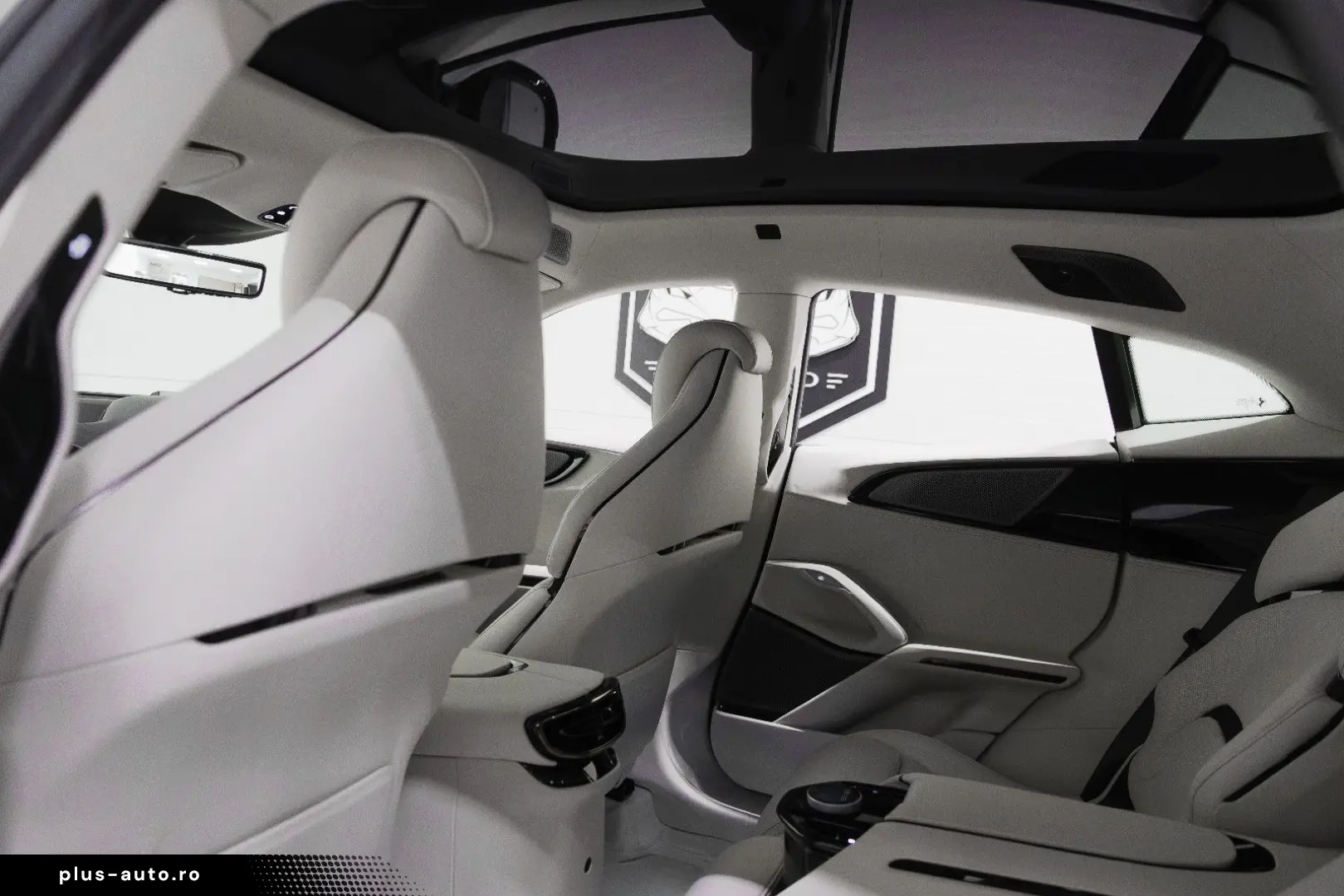 FERRARI PUROSANGUE LIFT MASSAGE PANO EXTRACAMPIONARIO