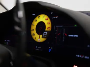 FERRARI PUROSANGUE LIFT MASSAGE PANO EXTRACAMPIONARIO