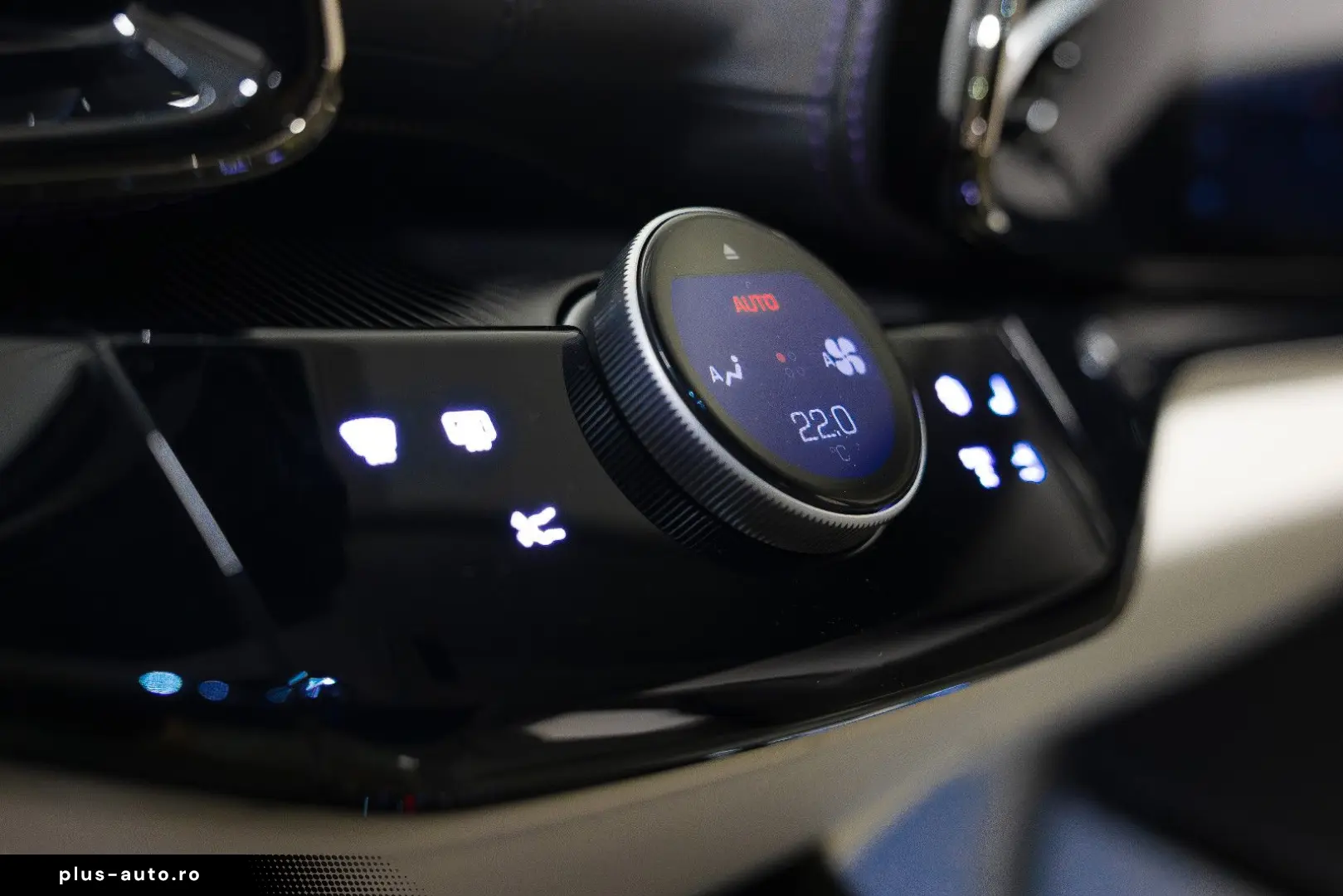 FERRARI PUROSANGUE LIFT MASSAGE PANO EXTRACAMPIONARIO