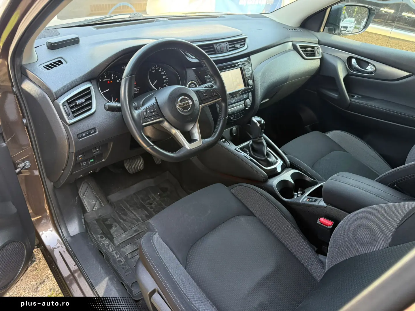 Nissan Qashqai Automat 2018 1.2Benz 116Cp 83k Km Camere 360