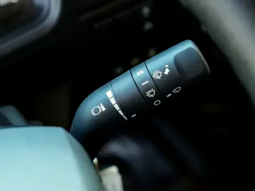 ISUZU M21 - macara   bena fixa basculabila