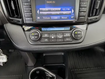 TOYOTA RAV 4 2.0 diesel 139.000 km in RATE FIXE