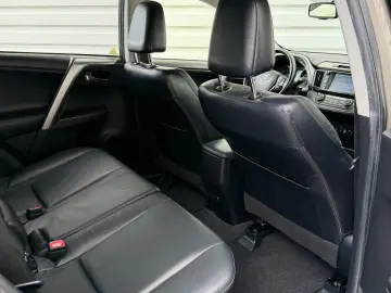 TOYOTA RAV 4 2.0 diesel 139.000 km in RATE FIXE