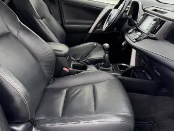 TOYOTA RAV 4 2.0 diesel 139.000 km in RATE FIXE