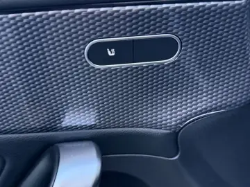 MERCEDES BENZ A180 CUTIE AUTOMATA IN RATE FIXE