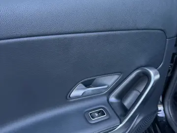MERCEDES BENZ A180 CUTIE AUTOMATA IN RATE FIXE