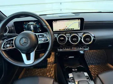 MERCEDES BENZ A180 CUTIE AUTOMATA IN RATE FIXE