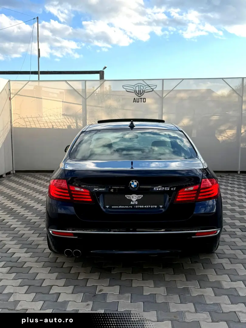 BMW Seria 5 525d xDrive Luxury Line