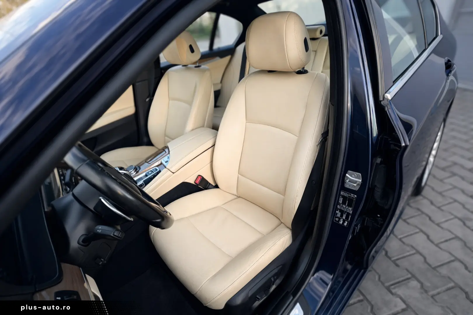 BMW Seria 5 525d xDrive Luxury Line