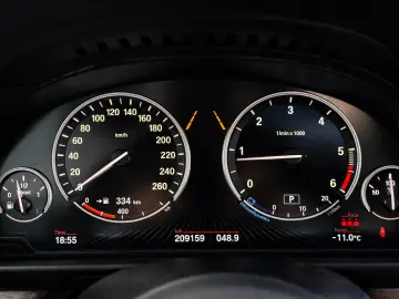 BMW Seria 5 525d xDrive Luxury Line