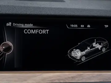 BMW Seria 5 525d xDrive Luxury Line