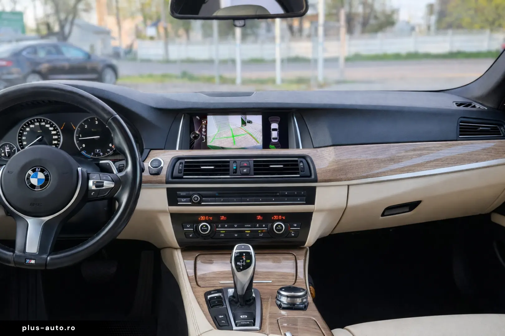 BMW Seria 5 525d xDrive Luxury Line