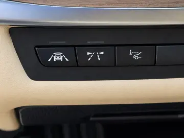 BMW Seria 5 525d xDrive Luxury Line