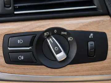 BMW Seria 5 525d xDrive Luxury Line