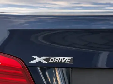 BMW Seria 5 525d xDrive Luxury Line