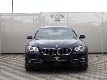 BMW Seria 5 525d xDrive Luxury Line