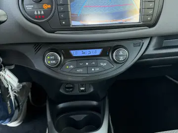 Toyota Yaris hybrid de vanzare in RATE FIXE