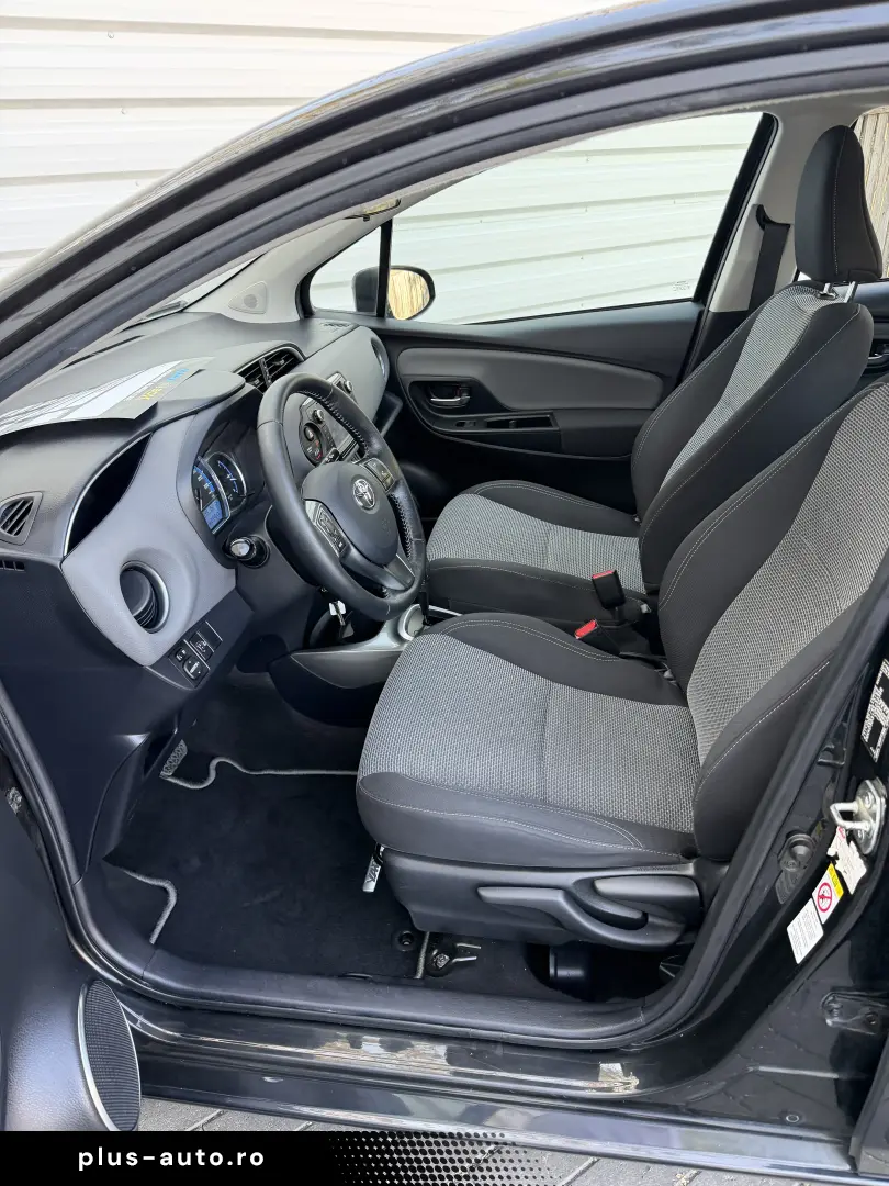 Toyota Yaris hybrid de vanzare in RATE FIXE
