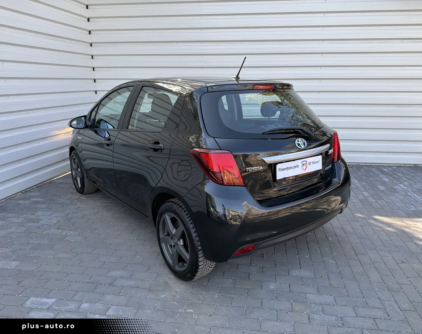 Toyota Yaris hybrid de vanzare in RATE FIXE