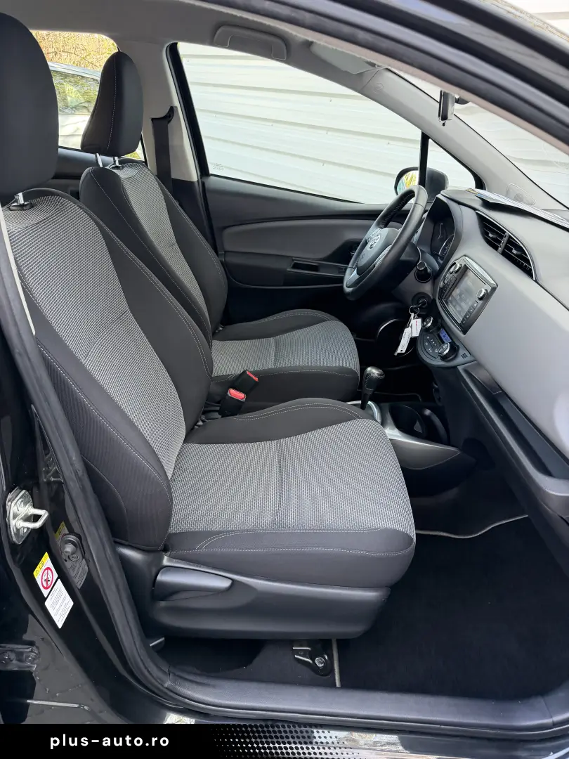Toyota Yaris hybrid de vanzare in RATE FIXE
