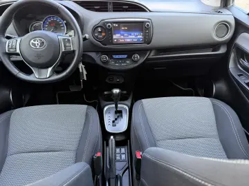 Toyota Yaris hybrid de vanzare in RATE FIXE