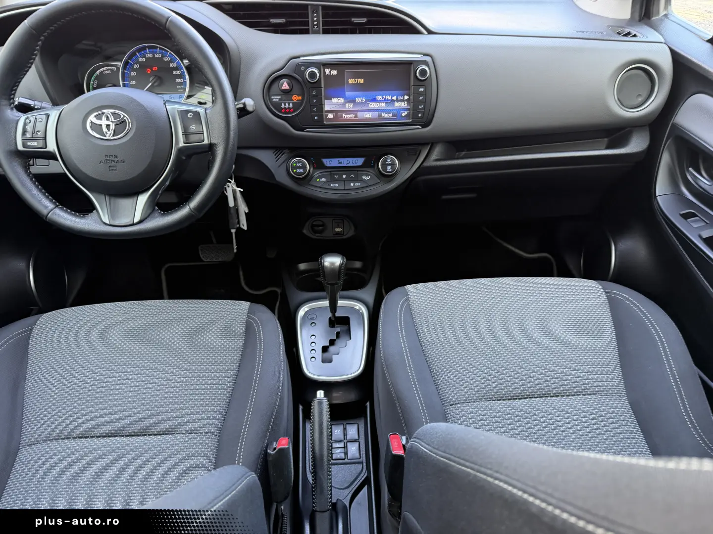 Toyota Yaris hybrid de vanzare in RATE FIXE
