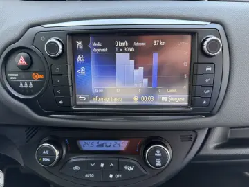 Toyota Yaris hybrid de vanzare in RATE FIXE