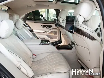 MERCEDES-BENZ S 63 e AMG lang 4Matic