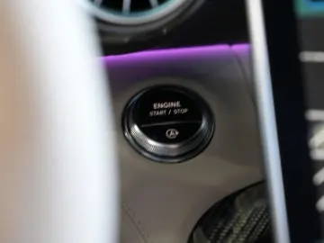 MERCEDES-BENZ SL AMG 63 4Matic