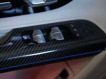 MERCEDES-BENZ SL AMG 63 4Matic