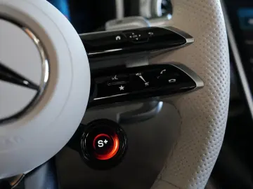 MERCEDES-BENZ SL AMG 63 4Matic