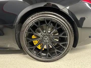 MERCEDES-BENZ SL 63 AMG 4M