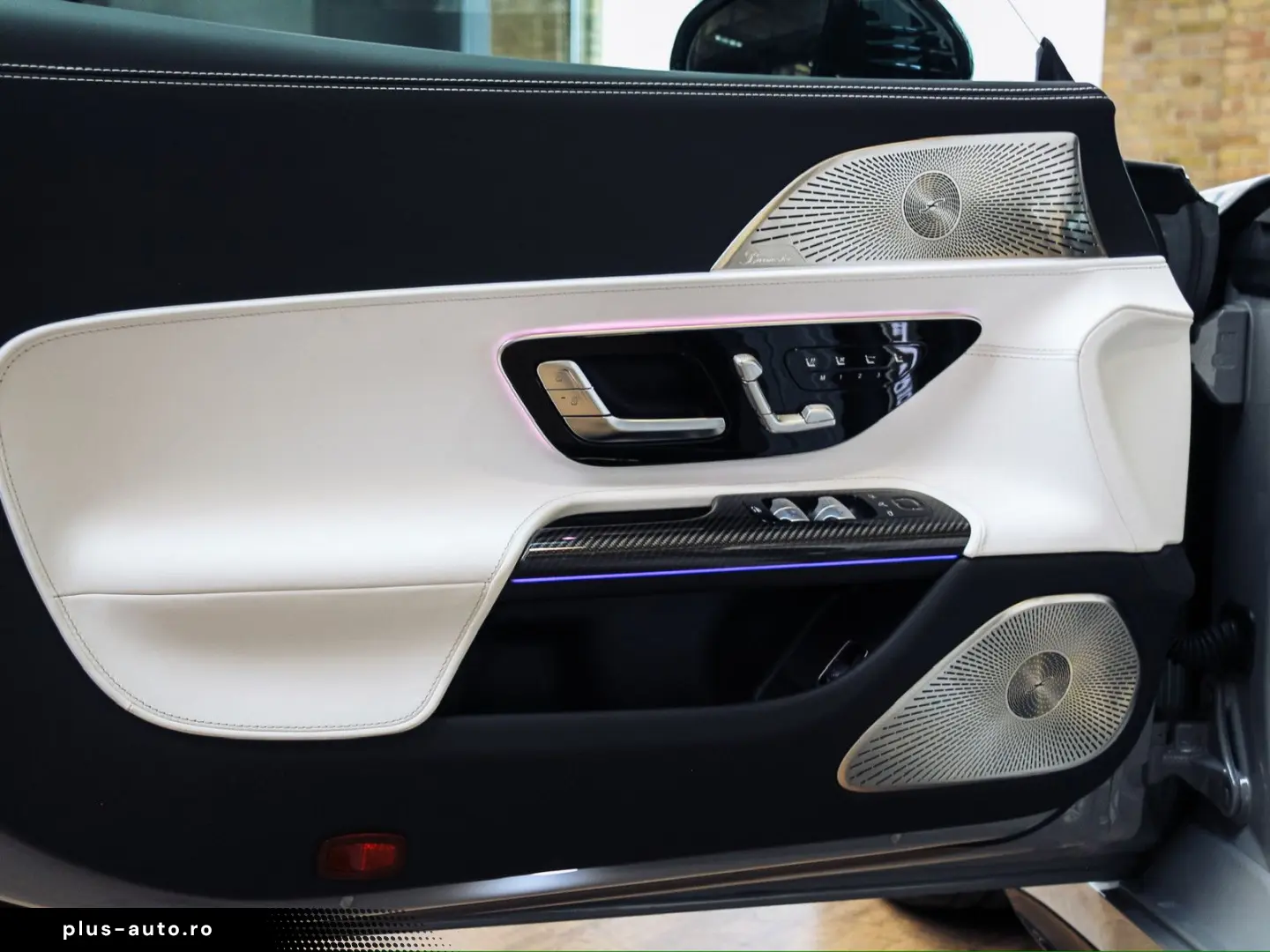 MERCEDES-BENZ SL 63 AMG PERFORMANCE SEATS  CARBON