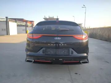 Kia pro cee'd   ProCeed