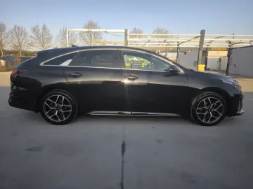 Kia pro cee'd   ProCeed