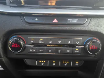 Kia pro cee'd   ProCeed