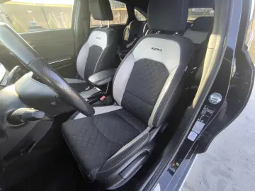 Kia pro cee'd   ProCeed