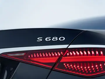 MERCEDES-BENZ S 680 Maybach 4Matic