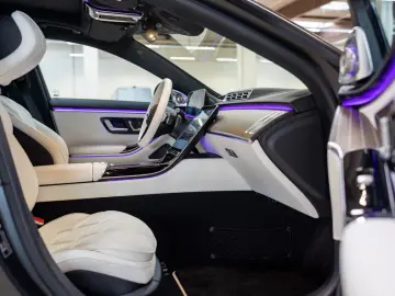 MERCEDES-BENZ S 680 4M Maybach Manufaktur Magno Firstclass